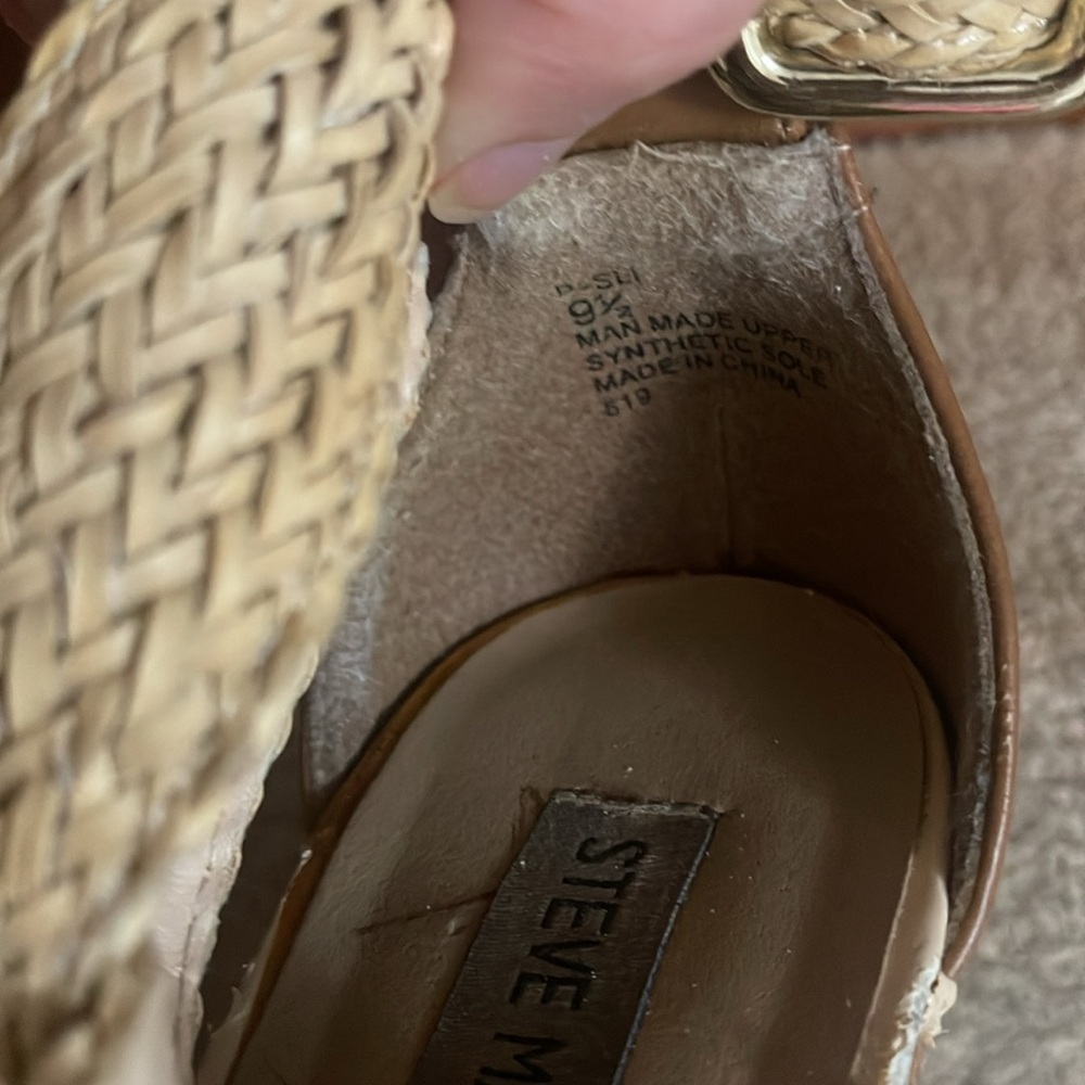 Steve Madden Tan Cream Wedge Sandals Size 9.5 - Picture 10 of 13
